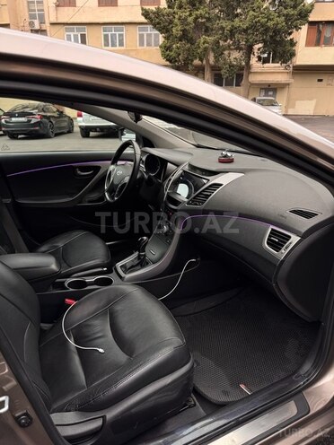 Hyundai Elantra 2015, 271,786 km - 1.8 l - Bakı