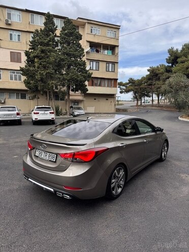 Hyundai Elantra 2015, 271,786 km - 1.8 l - Bakı