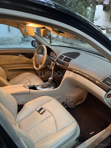 Mercedes E 320 2003, 285,000 km - 3.2 l - Bakı