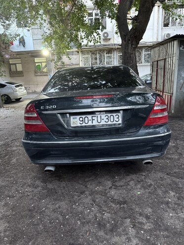 Mercedes E 320 2003, 285,000 km - 3.2 l - Bakı