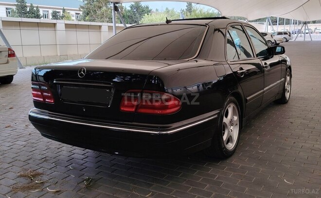 Mercedes E 240 2000, 385,000 km - 2.4 l - Bakı