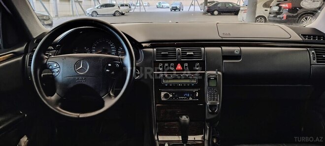 Mercedes E 240 2000, 385,000 km - 2.4 l - Bakı