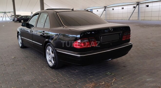 Mercedes E 240 2000, 385,000 km - 2.4 l - Bakı