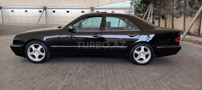 Mercedes E 240 2000, 385,000 km - 2.4 l - Bakı