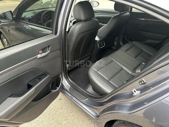 Hyundai Elantra 2016, 67,369 km - 1.6 l - Bakı