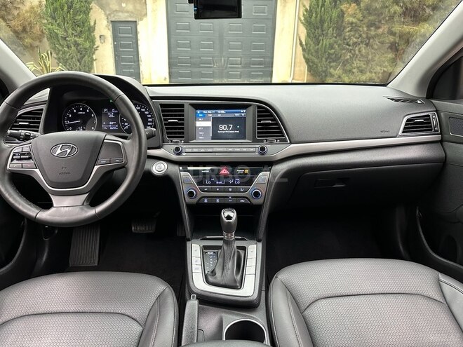 Hyundai Elantra 2016, 67,369 km - 1.6 l - Bakı