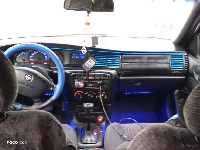 Opel Vectra 1997, 350,000 km - 1.8 l - Bakı
