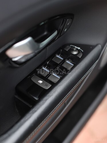 Land Rover RR Evoque-8