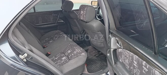 Mercedes E 240 1998, 400,000 km - 2.4 l - Bərdə