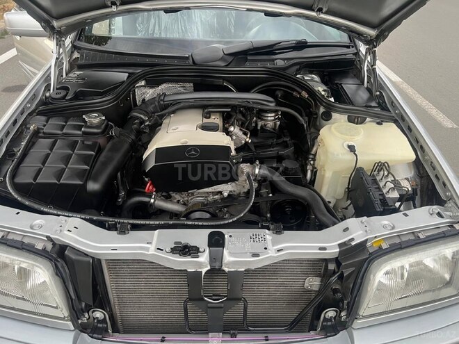 Mercedes C 180 2000, 300,000 km - 1.8 l - Gəncə