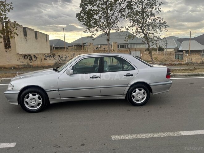 Mercedes C 180 2000, 300,000 km - 1.8 l - Gəncə