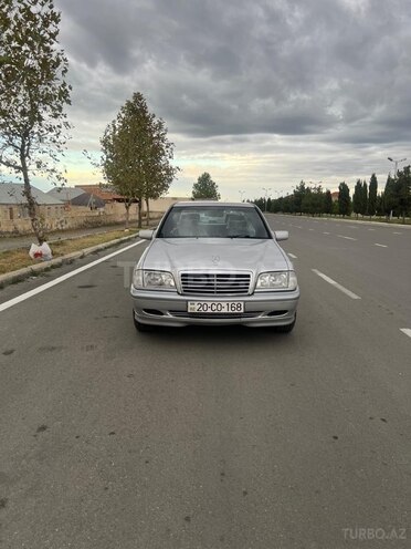 Mercedes C 180 2000, 300,000 km - 1.8 l - Gəncə