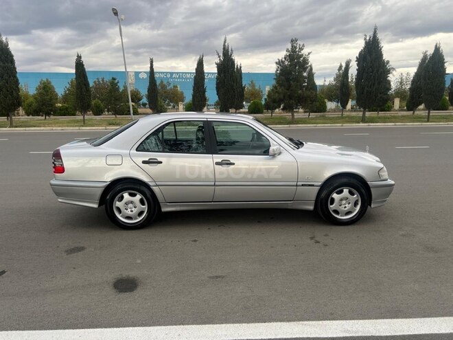 Mercedes C 180 2000, 300,000 km - 1.8 l - Gəncə
