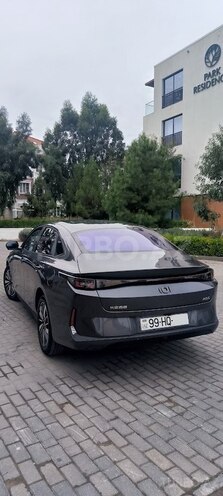Changan Qiyuan A05 2025, 5,500 km - 1.5 л - Bakı