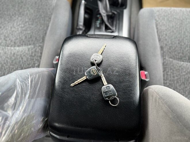 Toyota Land Cruiser Prado 2008, 130,000 km - 2.7 l - Bakı