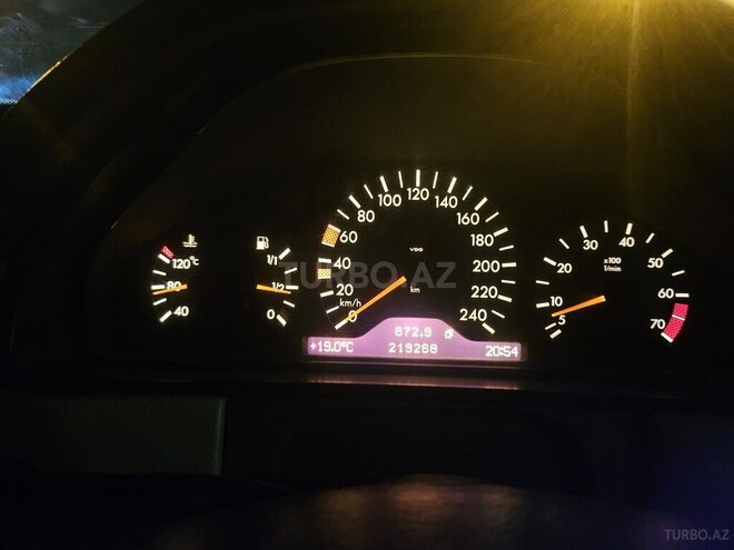 Mercedes E 230 1997, 219,268 km - 2.3 l - Bakı