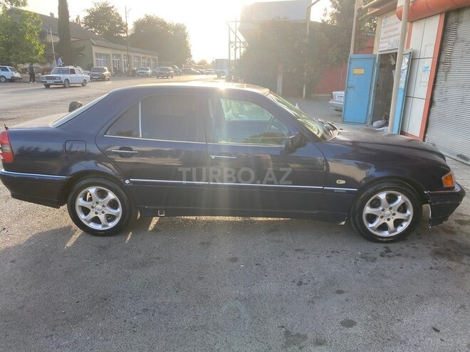 Mercedes C 220 1995, 495,000 km - 2.2 l - Bakı