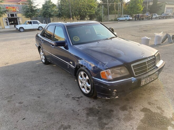 Mercedes C 220 1995, 495,000 km - 2.2 l - Bakı