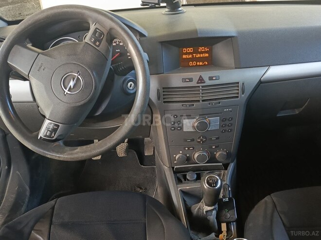 Opel Astra 2005, 277,000 km - 1.4 l - Qazax