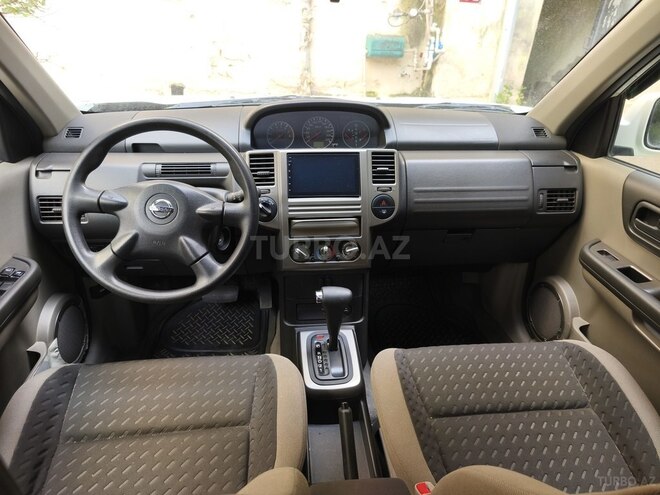 Nissan X-Trail 2011, 71,800 km - 2.5 l - Bakı