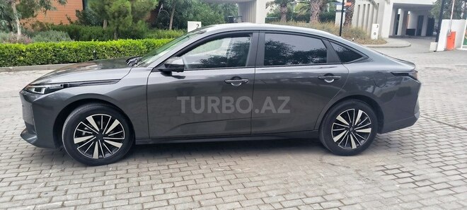 Changan Qiyuan A05 2025, 5,500 km - 1.5 л - Bakı