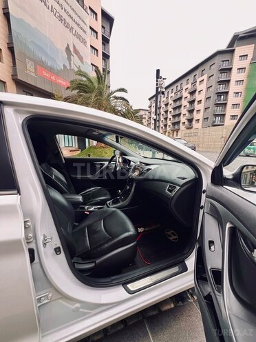 Hyundai Avante 2015, 197,000 km - 1.6 л - Bakı