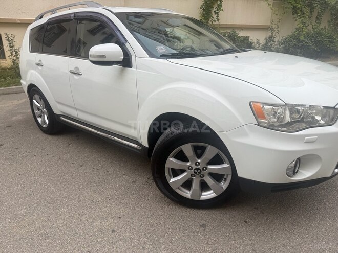Mitsubishi Outlander 2010, 198,000 km - 3.0 l - Bakı