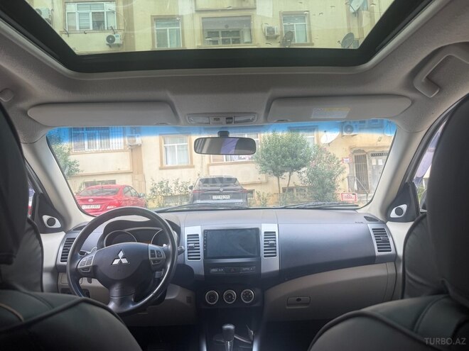 Mitsubishi Outlander 2010, 198,000 km - 3.0 l - Bakı