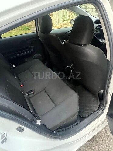 Toyota Aqua 2016, 180,000 km - 1.5 l - Bakı