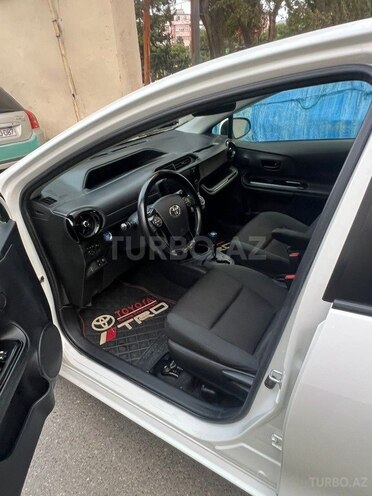 Toyota Aqua 2016, 180,000 km - 1.5 l - Bakı