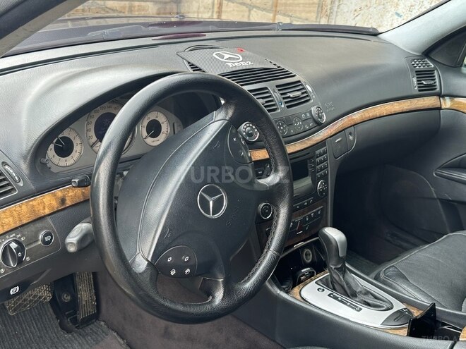 Mercedes E 220 2004, 273,000 km - 2.2 l - Bərdə