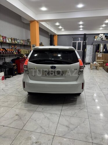 Toyota Prius V 2011, 246,000 km - 1.8 л - Bakı