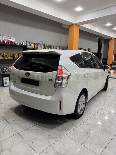 Toyota Prius V 2011, 246,000 km - 1.8 л - Bakı