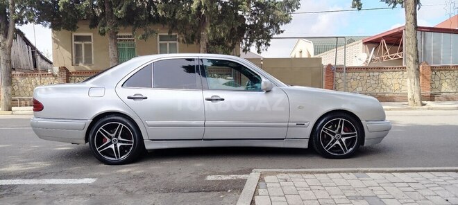 Mercedes E 320 1997, 352,134 km - 3.2 l - Ağstafa