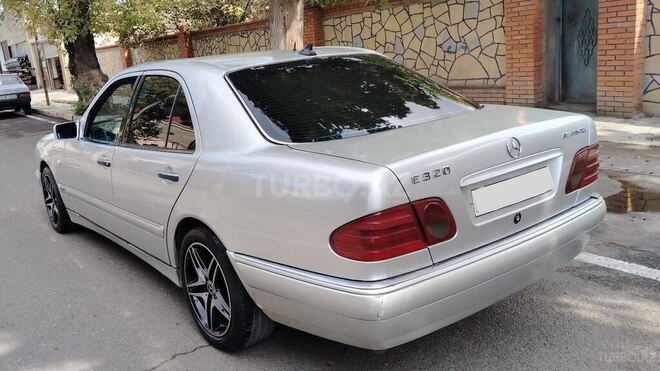 Mercedes E 320 1997, 352,134 km - 3.2 l - Ağstafa