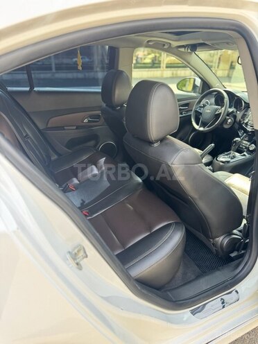 Chevrolet Cruze 2015, 261,350 km - 1.4 l - Bakı