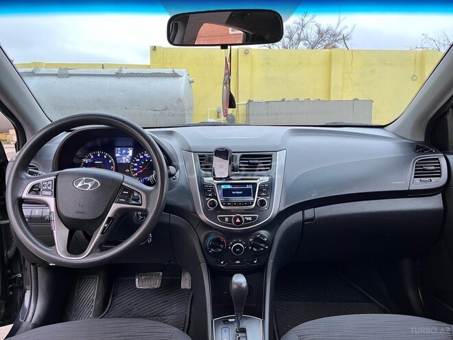Hyundai Accent 2015, 183,000 km - 1.6 l - Bakı