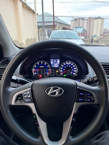 Hyundai Accent 2015, 183,000 km - 1.6 l - Bakı