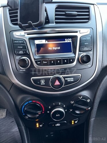 Hyundai Accent 2015, 183,000 km - 1.6 l - Bakı