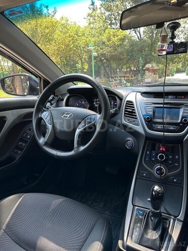 Hyundai Elantra 2015, 229,243 km - 1.8 l - Bakı