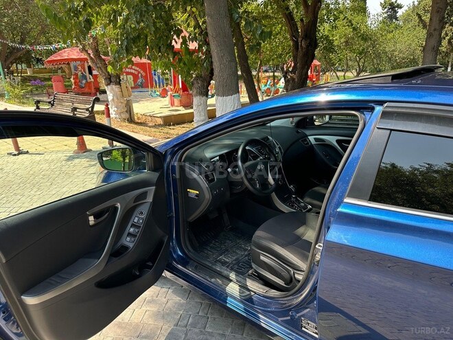 Hyundai Elantra 2015, 229,243 km - 1.8 l - Bakı