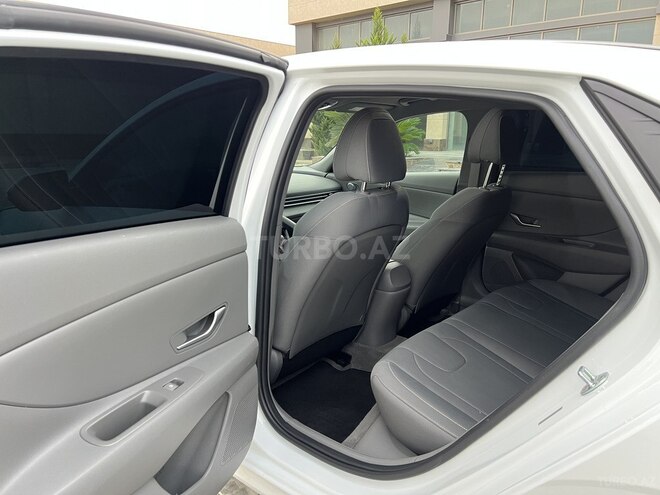 Hyundai Elantra 2020, 18,000 km - 2.0 л - Bakı