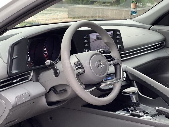 Hyundai Elantra 2020, 18,000 km - 2.0 л - Bakı