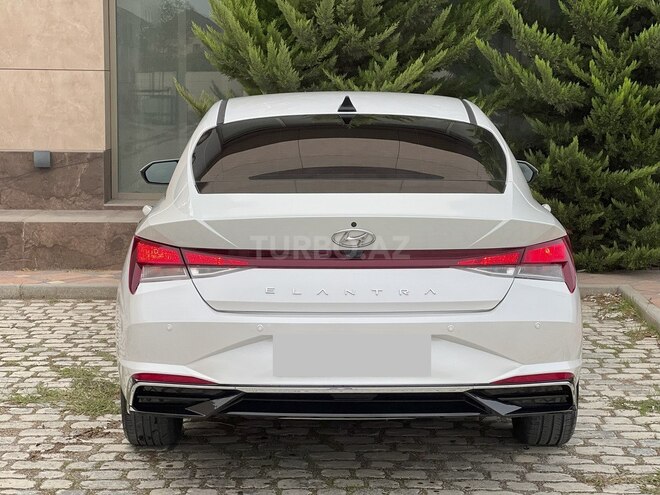 Hyundai Elantra 2020, 18,000 km - 2.0 л - Bakı