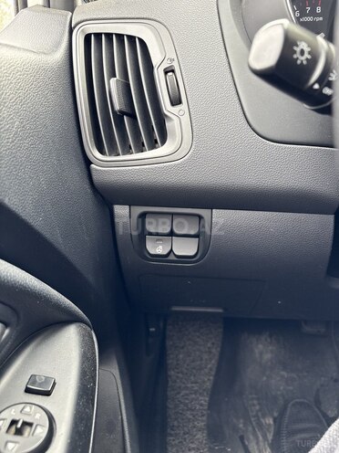 Kia Rio 2012, 106,371 km - 1.4 л - Gəncə