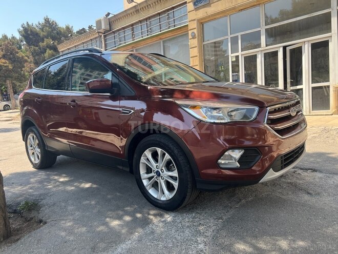 Ford Escape 2017, 240,000 km - 1.5 l - Bakı