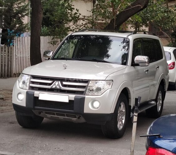 Mitsubishi Pajero 2008, 219,000 km - 3.0 l - Bakı