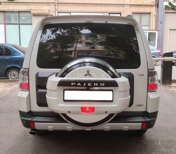 Mitsubishi Pajero 2008, 219,000 km - 3.0 l - Bakı