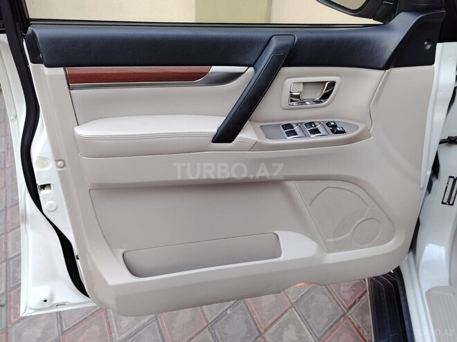 Mitsubishi Pajero 2008, 219,000 km - 3.0 l - Bakı