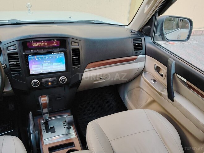 Mitsubishi Pajero 2008, 219,000 km - 3.0 l - Bakı